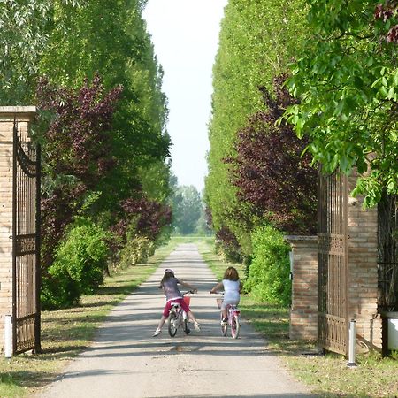 Agriturismo Corte Rocca San Giorgio di Mantova Eksteriør billede