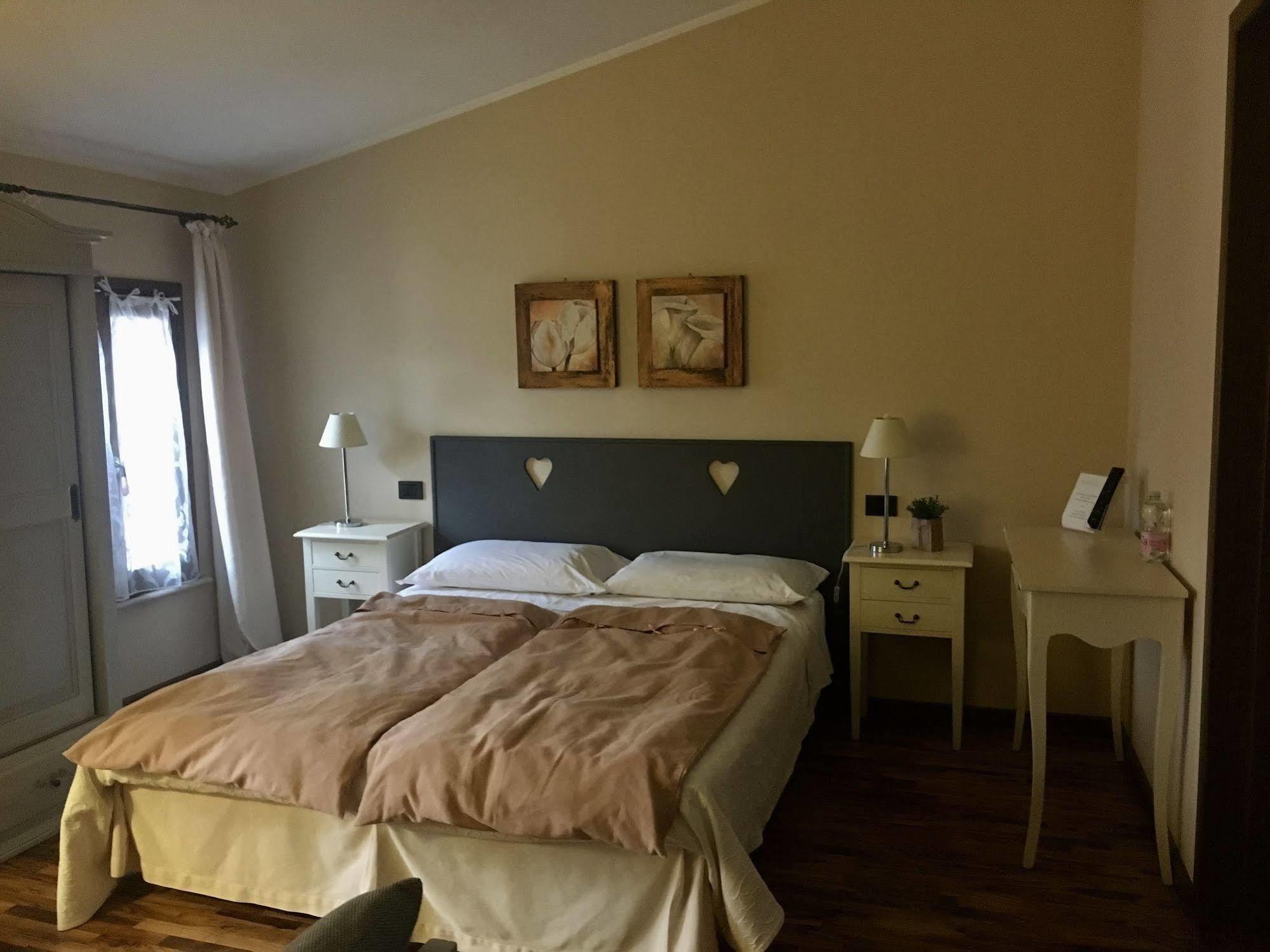 Agriturismo Corte Rocca San Giorgio di Mantova Eksteriør billede
