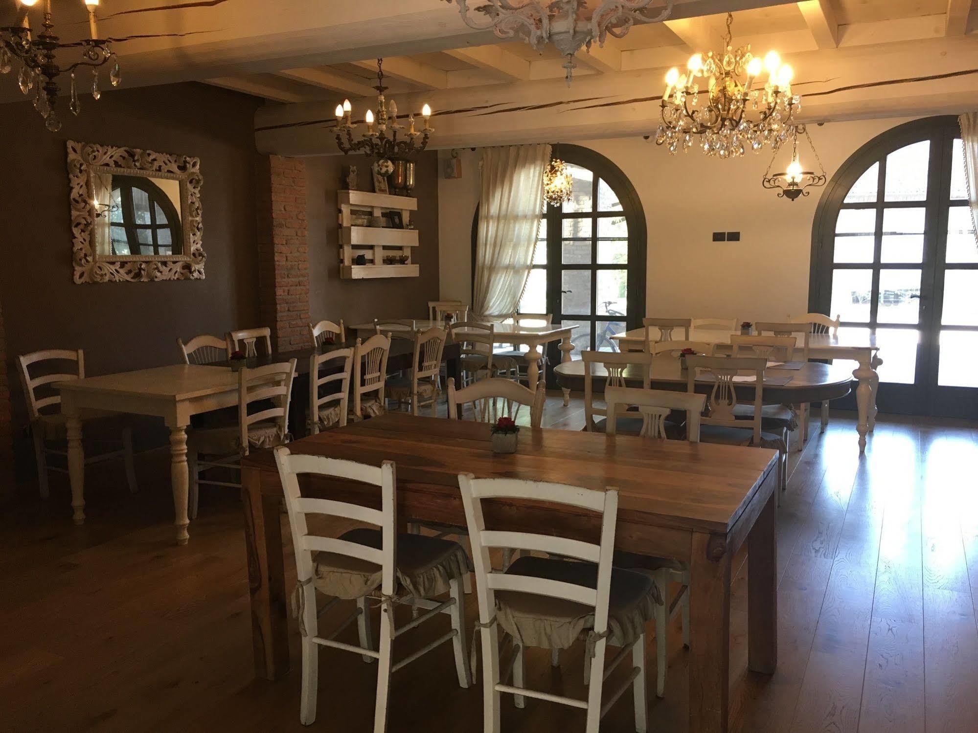 Agriturismo Corte Rocca San Giorgio di Mantova Eksteriør billede